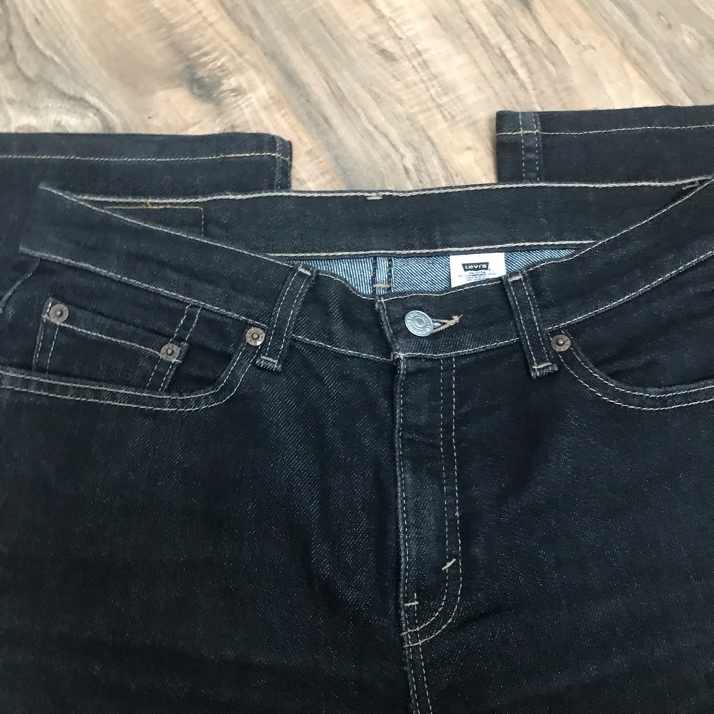 Women’s Levi 515 Boot Cut Jeans - Picture 6 of 10